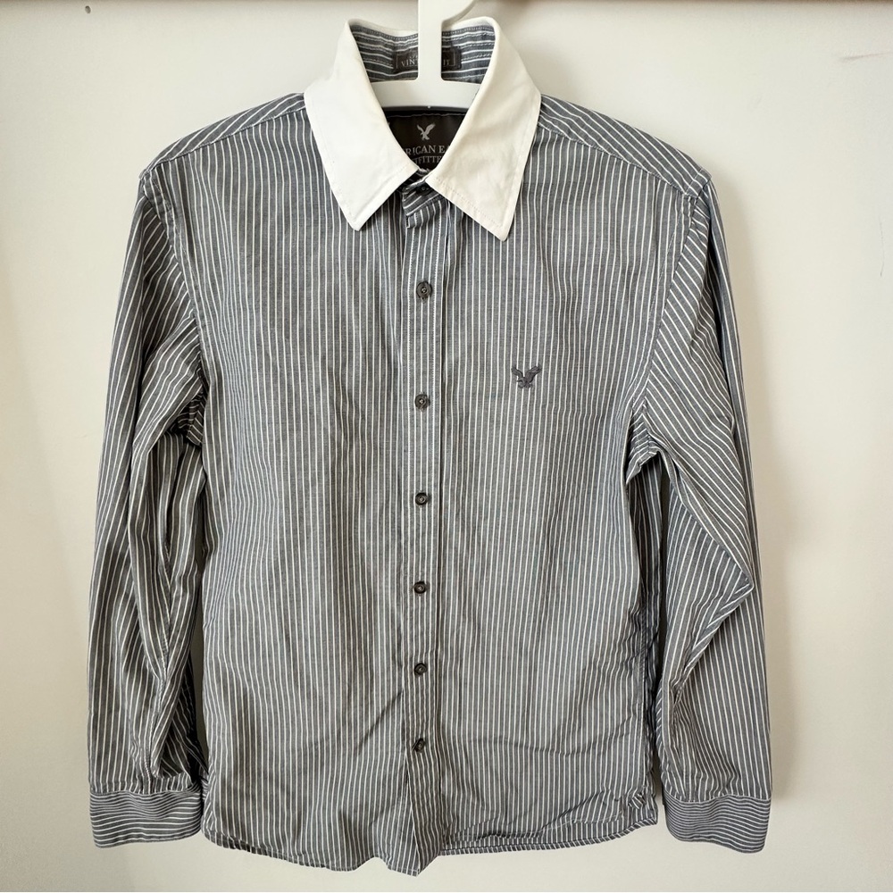 American Eagle Outfitters Men's Striped Black and White Shirt